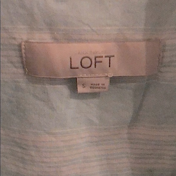 LOFT Blue and White Button Down Shirt - Picture 4 of 5